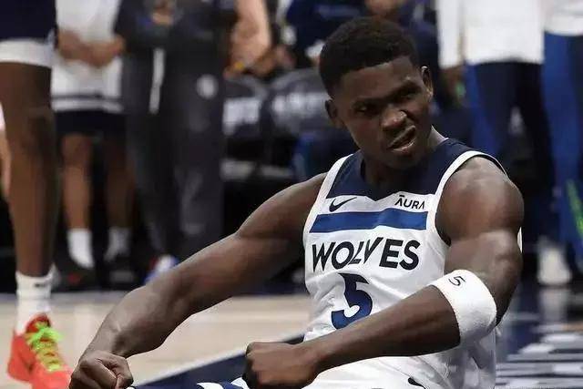 勇士将试训29岁扣篮王 曾在勇士场均得12.9分