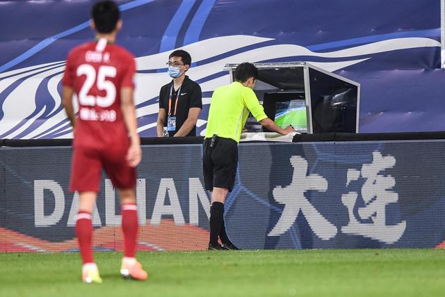 拜仁多特欧冠皆失意迎国家德比 数据示拜仁2-1